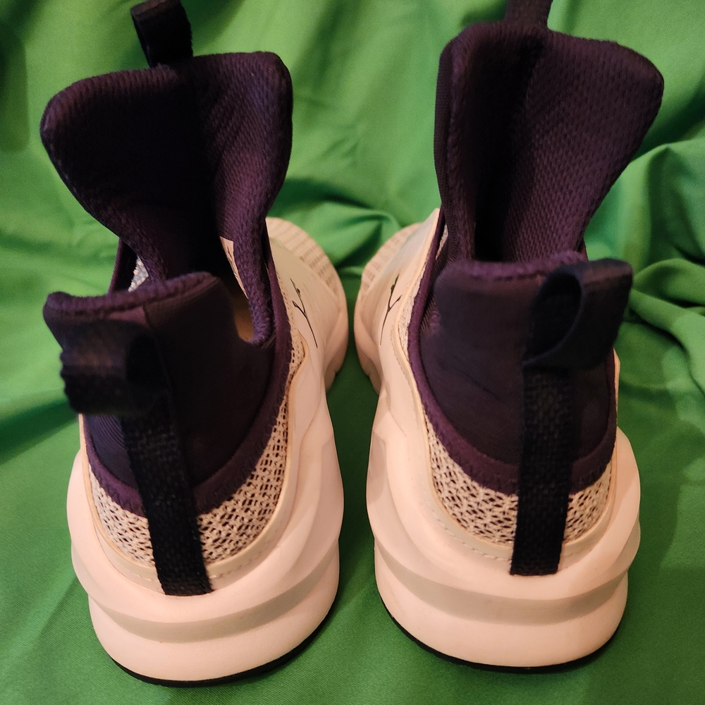 Puma White and Black Athletic Shoes - Picture 3 of 5